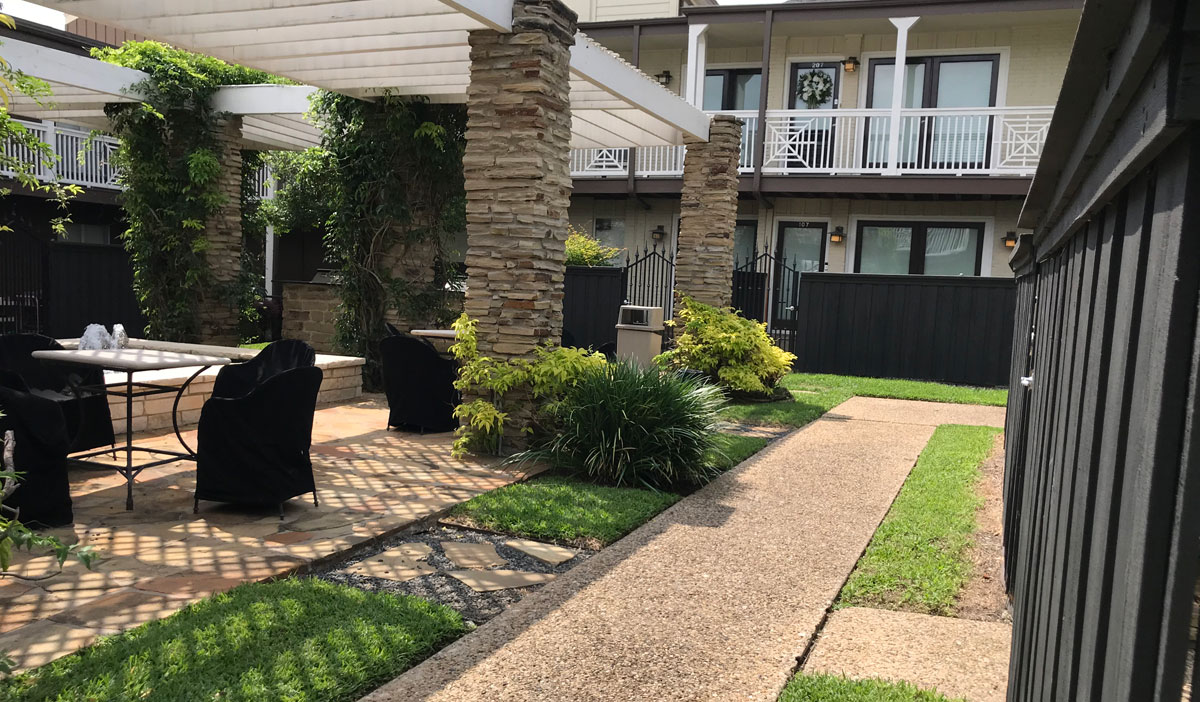 Dog Waste Removal at Apartments